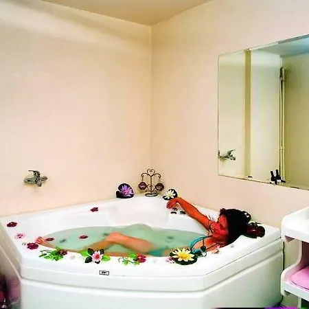 Villa Side Hotel Hotel